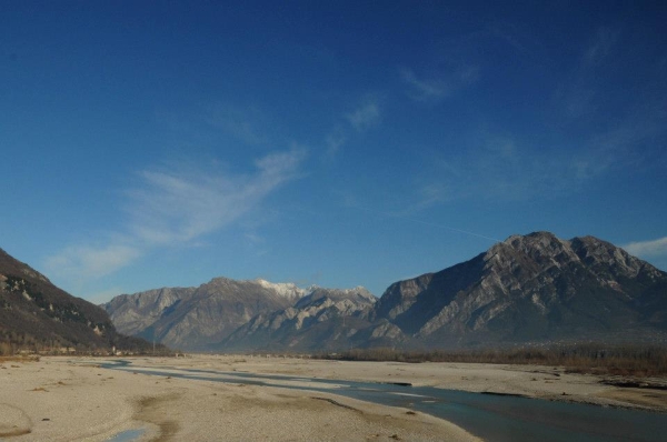 Alpen im Januar ohne Schnee Venedig 2013