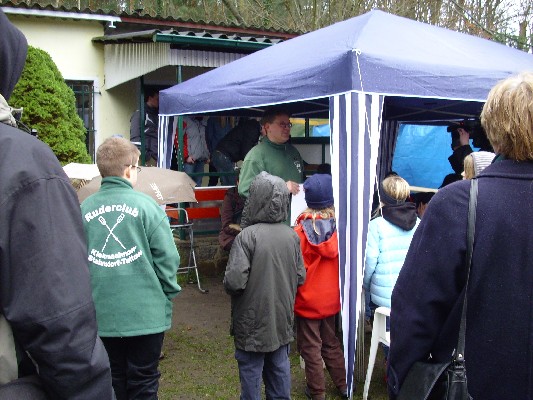 Anrudern im Regen 08