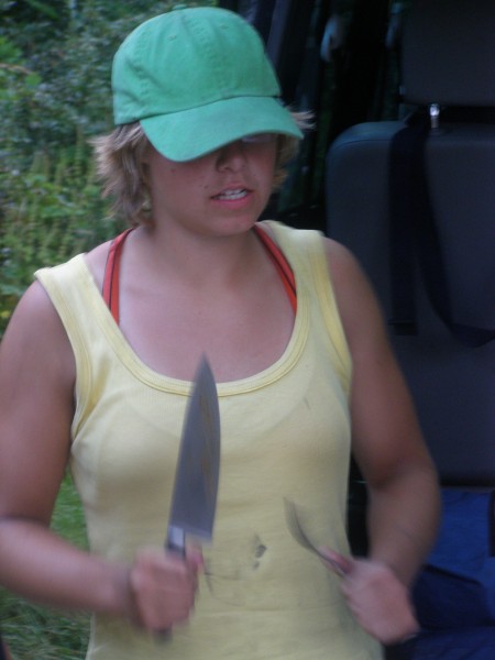 Antonia mit Messer SW08