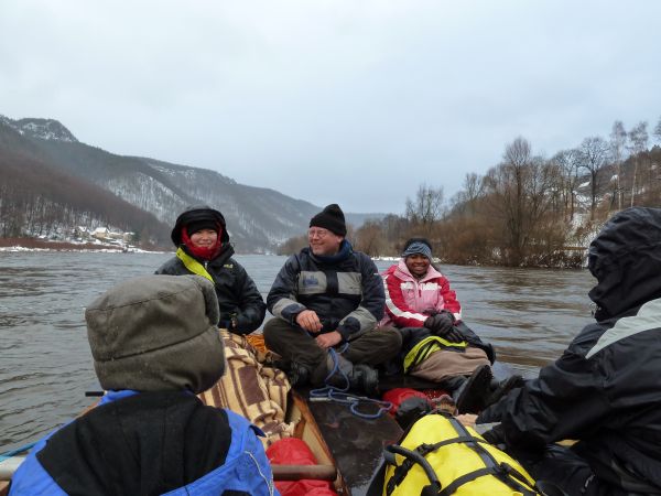 Barke auf der Elbe im Elbsandstein DC10