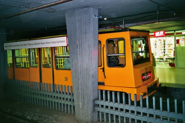Budpester U-Bahn DWM07