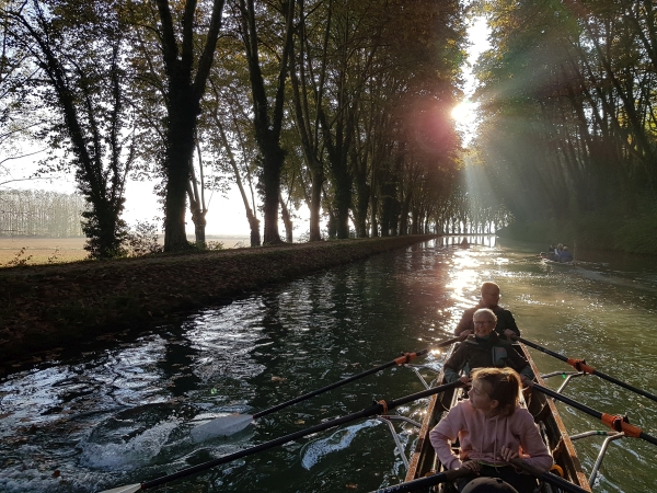 Canal du Midi weit ber der Landschaft 2018