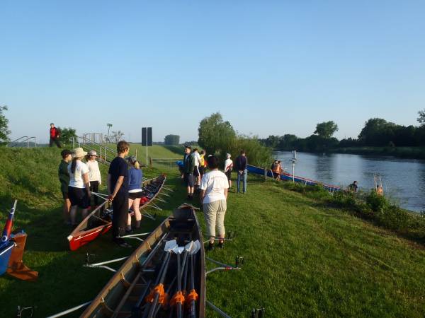 Hemmoor warten auf den Start Oste 2016