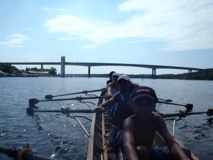 Kindervierer vor Bruecke puumala finnland 2014