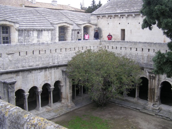 Kloster in Arles C10
