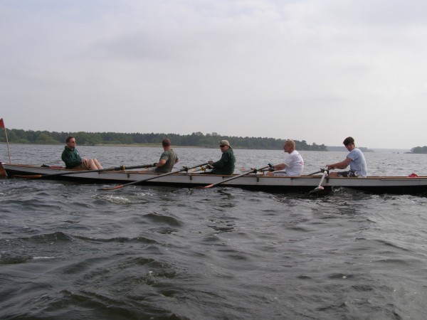 Maenner-Vierer auf dem Plauer See Havel10