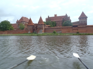 Marienburg 2015 vom Ruderboot aus