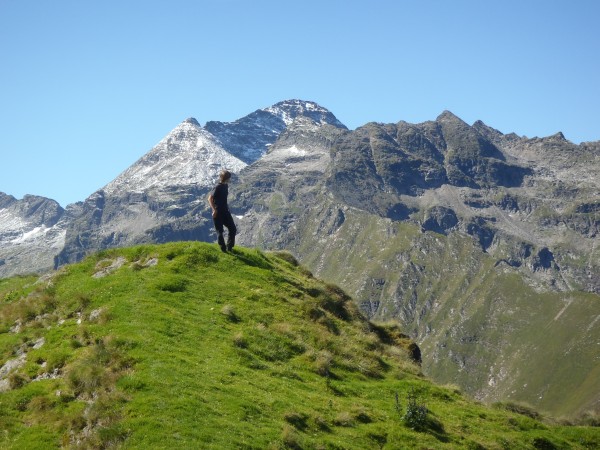 Moritz vor der Hochwildstelle Loipold 11