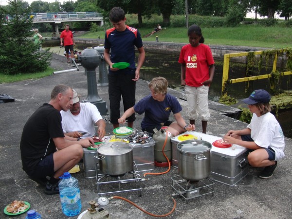 Netze Abendessen an einer Schleuse P09