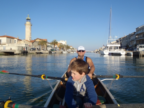 Palmen in der Hafeneinfahrt Camargue 2012