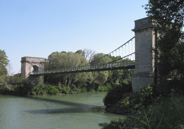 Petit Rhone