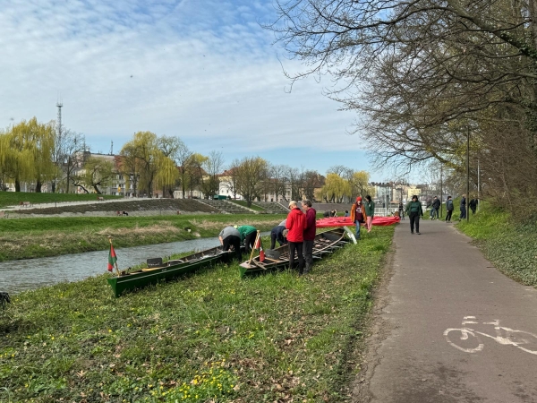 Ratibor Ruderboote am Ufer 2024