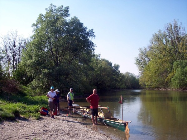 Ruderboot Strand Mossoni Donau 11