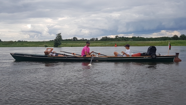 Ruderboot auf der Elbe Mecklenburg 2020