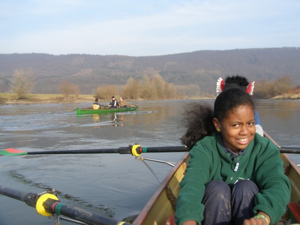 Ruderboot auf der Weser bei Porta Westafalica W09