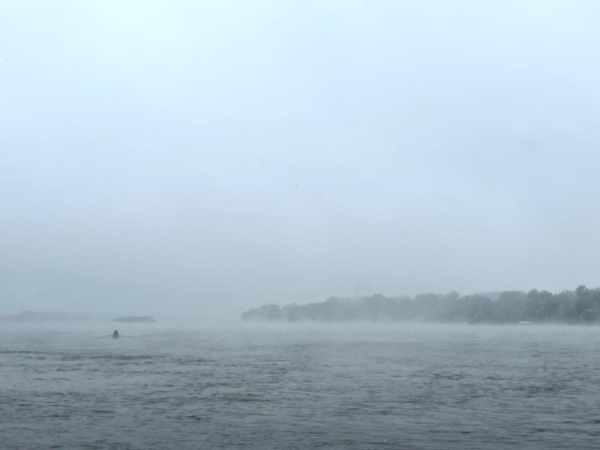 Ruderboot im Schneesturm Donau 2023