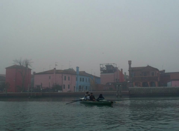 Ruderboot vor Burano Venedig 2013