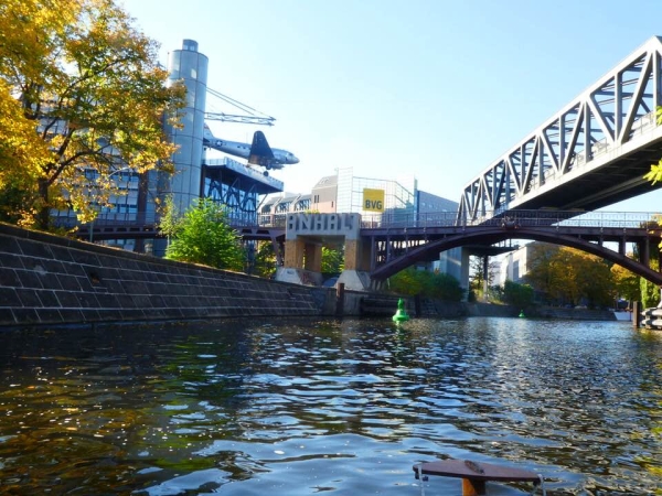 Ruderboot vor dem Verkehrsmuseum Wiking 2018