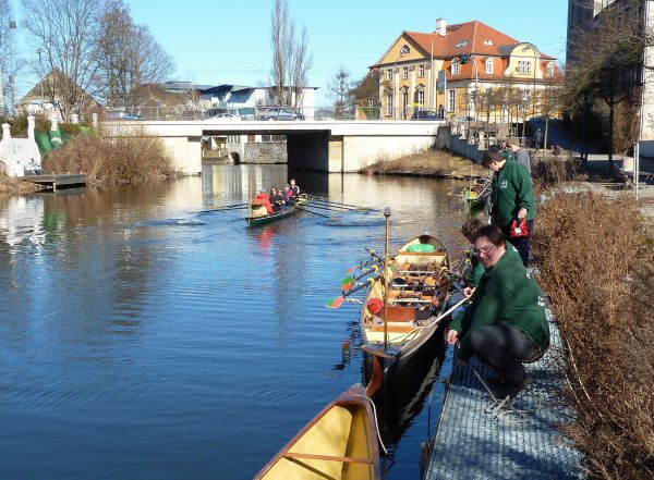 Ruderboote vor dem Malabar Brandenburg 2011