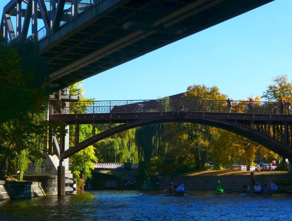 Ruderer auf dem Landwehrkanal Wiking 2018