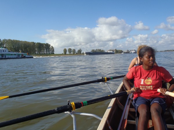 Schiffsverkehr auf dem Niederrhein 11