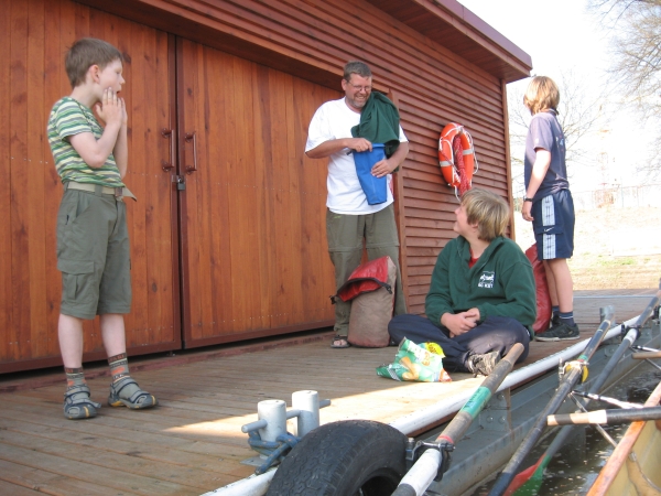 VL mit Kinderboot O09