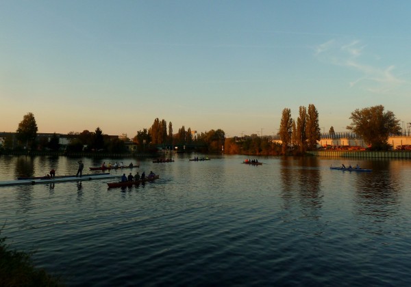 WIking Sternfahrt 2011 Boote am Steg