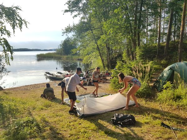 Zelte aufbauen einsame Insel 2019