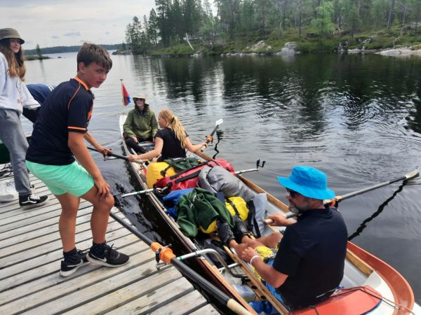 beladenes Ruderboot Inari 2022