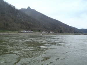 burg in der wachau donau 2015