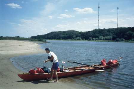 Ruderboot am Elbestrand