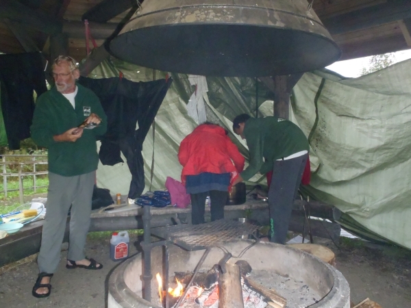 feuerstelle summa nach dem regen finnland 2016