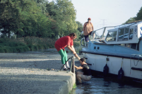 frankreich97 baerbel im wasser