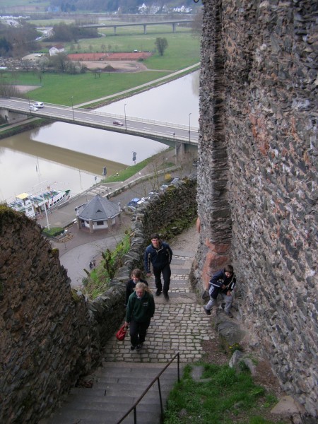 saarburg Ruderer auf dem Weg zur Burg SMR08