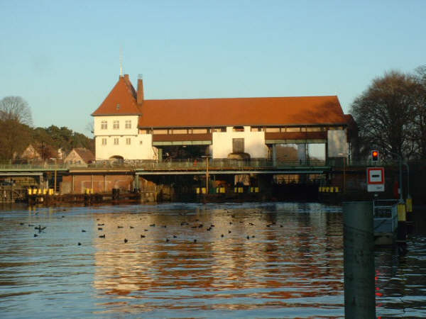 Schleuse Kleinmachnow Ruderclub Bootshaus Stahnsdorf