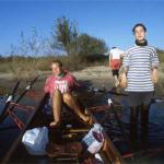 Ablegen mit Ruderboot vom Elbestrand