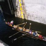 schleuse oben Ruderboot