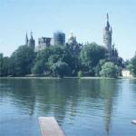 schweriner Schloss vom Ruderclub gesehen