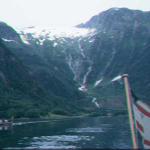 Esefjord mit Bootsflagge