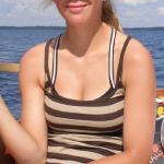 Sophie am Steuer des Kirchboot SP07