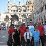 Ruderer auf dem Markusplatz Vogalonga 08