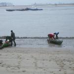 Ruderboote Brake am Strand W09