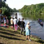 Drachenboot auf dem Weg zum Start DB10