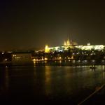 Hradschin Prag bei Nacht Moldau 2010