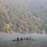 Ruderboot im Nebel obere Moldau 2010