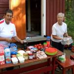 Fruestueck im Wald S11Bl