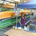Annika am Bierstand Sternfahrt Kleinmachnow 2011