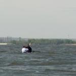 Ruderboot in heftigen Wellen 2012