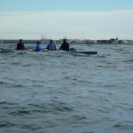 dreier in wellen vor port camargue 2014