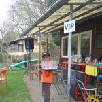 Jonathan als oberkellner 2014